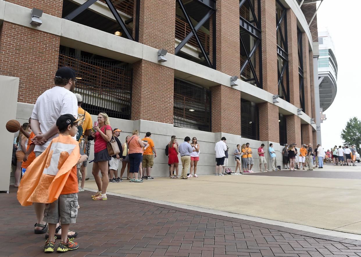 (AP Photo/Knoxville News Sentinel, Amy Smotherman Burgess)