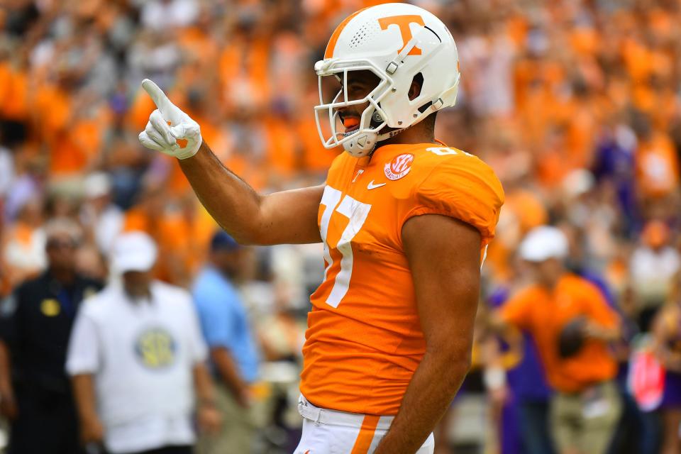 Tennessee tight end Jacob Warren (87) celebrates after scoring a touchdown in an NCAA college football game between the Tennessee Volunteers and Tennessee Tech Golden Eagles in Knoxville, Tenn. on Saturday, September 18, 2021.