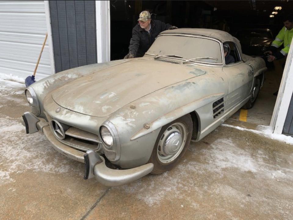 Mercedes 300SL Roadster barn find