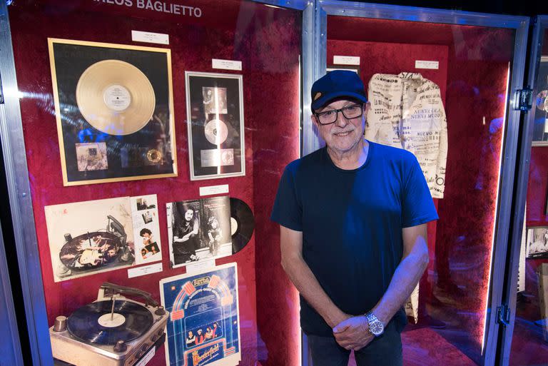 Juan Carlos Baglietto en la inauguración del Museo del Rock