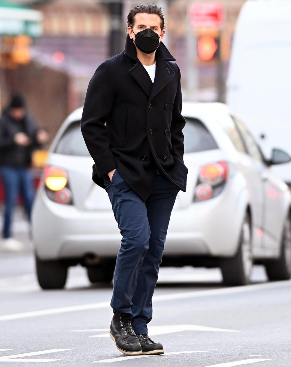 <p>Bradley Cooper braves the cold as he steps out for a walk on Jan. 11 in N.Y.C.</p>