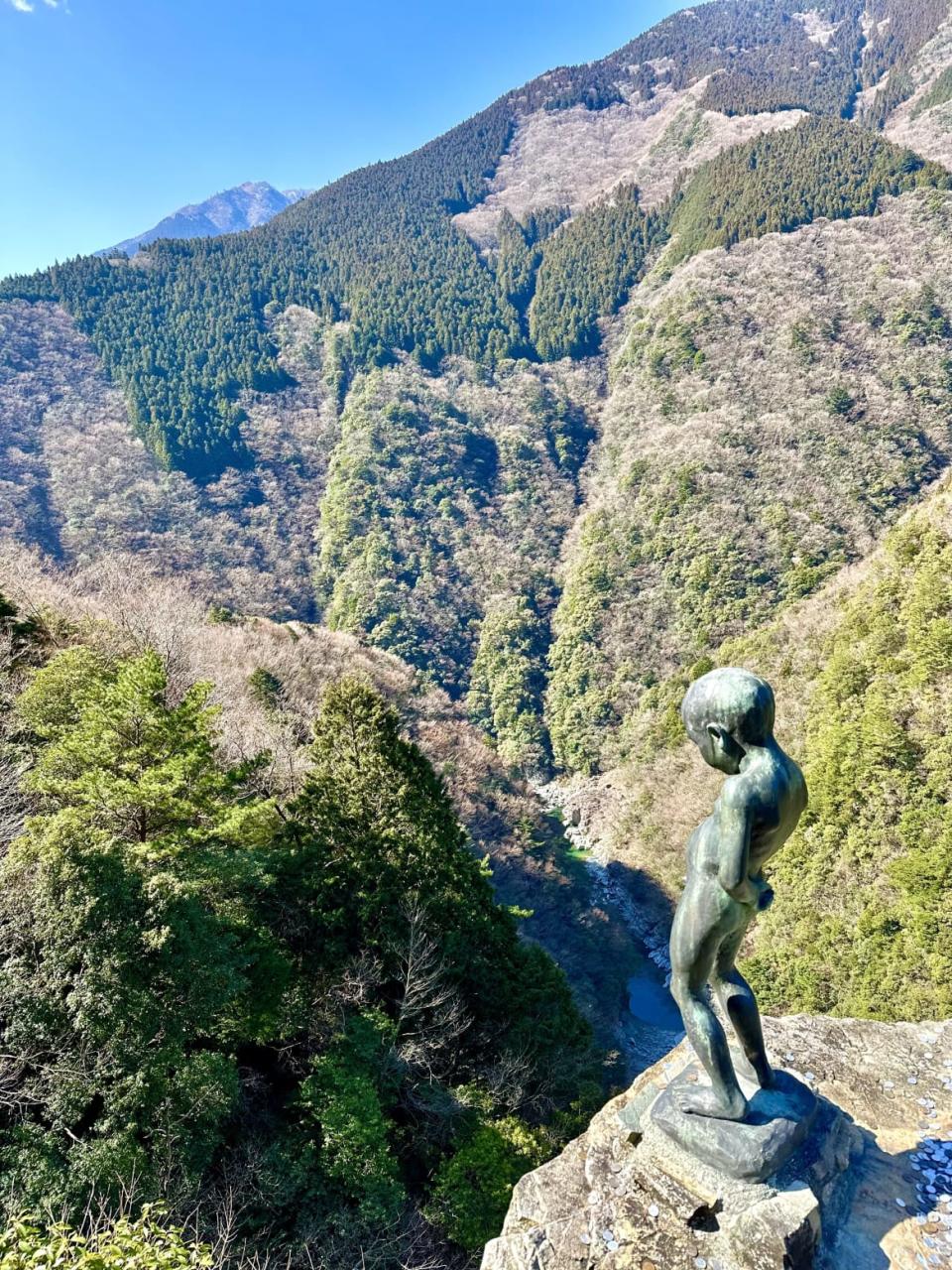 <div class="inline-image__caption"><p>Statue of a Peeing Boy, Iya Valley, Japan.</p></div> <div class="inline-image__credit">Andrew Kirell for The Daily Beast</div>