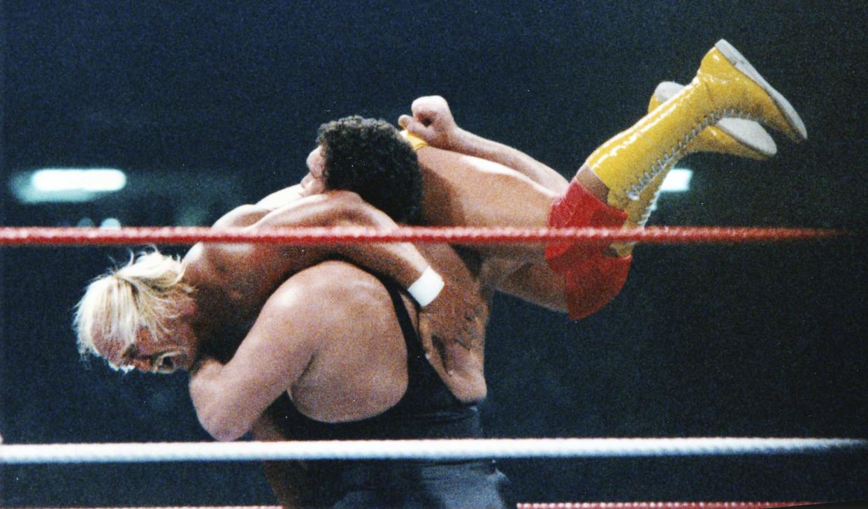 Hulk Hogan vs Andre The Giant wrestle at The Main Event at Market Square Arena in Indianapolis, Indiana on February 5, 1988 Photo By John Barrett/PHOTOlink /MediaPunch /IPX