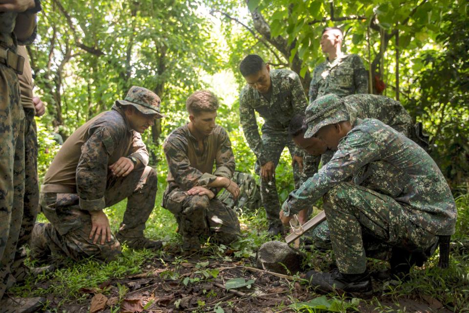 Reconnaissance Marines jungle warfare Philippines