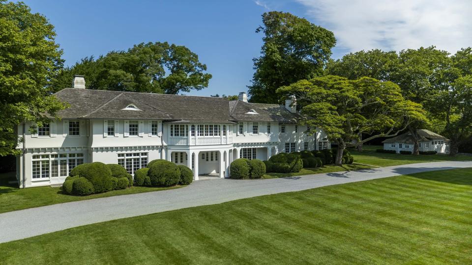 Billionaire fashion designer and Palm Beach homeowner Tom Ford just paid $52 million for this estate in East Hampton, New York, where the late Jacqueline Kennedy Onassis spend summers as a child.