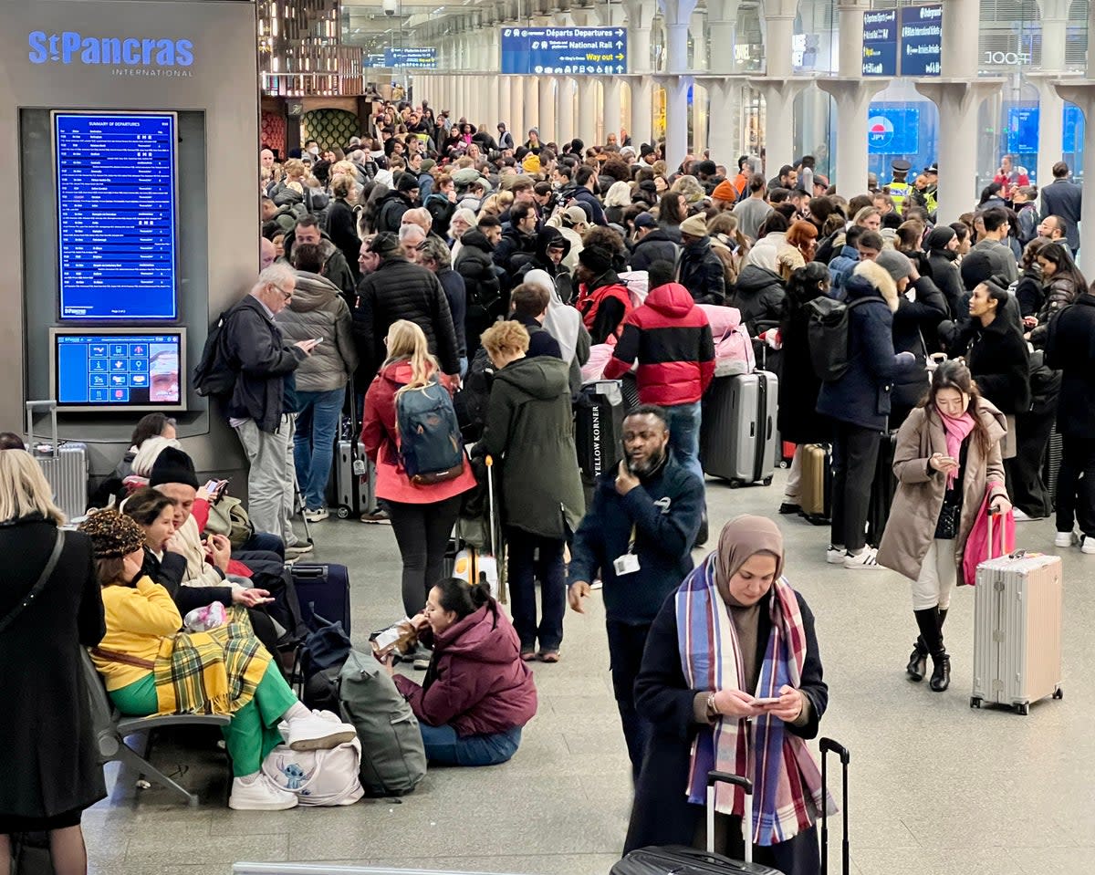 Going places? Eurostar passengers at London St Pancras International after all trains were cancelled on 21 December (Simon Calder)