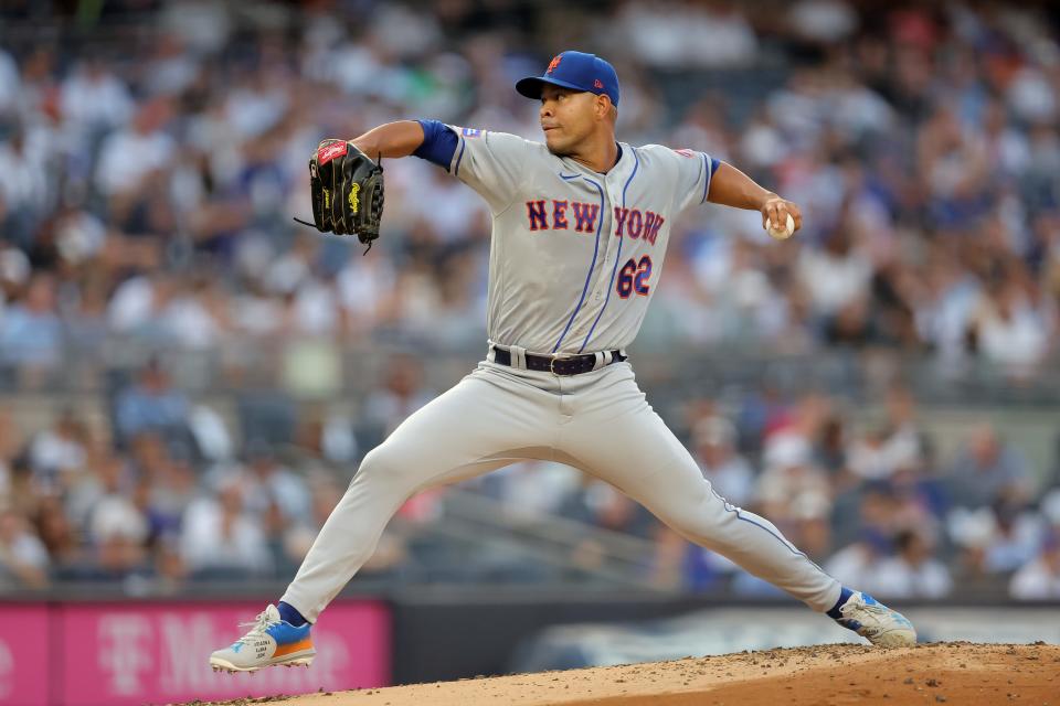 Jul 26, 2023; Bronx, New York, USA; New York Mets starting pitcher Jose Quintana (62) pitches against the New York Yankees during the first inning at Yankee Stadium. Mandatory Credit: Brad Penner-USA TODAY Sports