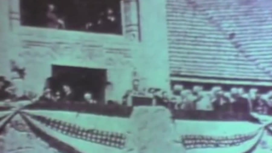 Franklin D. Roosevelt dedicates Timberline Lodge in 1937 (KOIN)