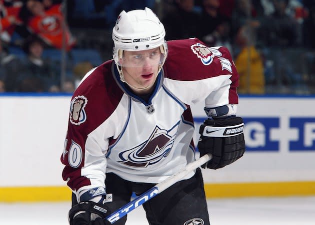 UNIONDALE, NY - MARCH 02: Marek Svatos #40 of the Colorado Avalanche skates against the New York Islanders on March 2, 2009 at Nassau Coliseum in Uniondale, New York. The Isles defeated the Avalanche 4-2. (Photo by Jim McIsaac/Getty Images)