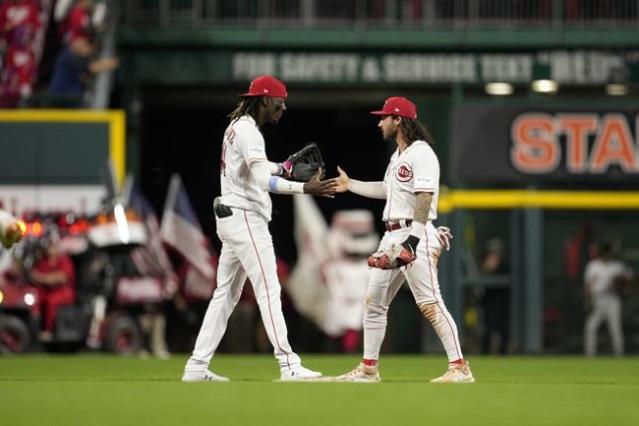 Kyle Farmer talks about breaking out of slump with homer in Reds win