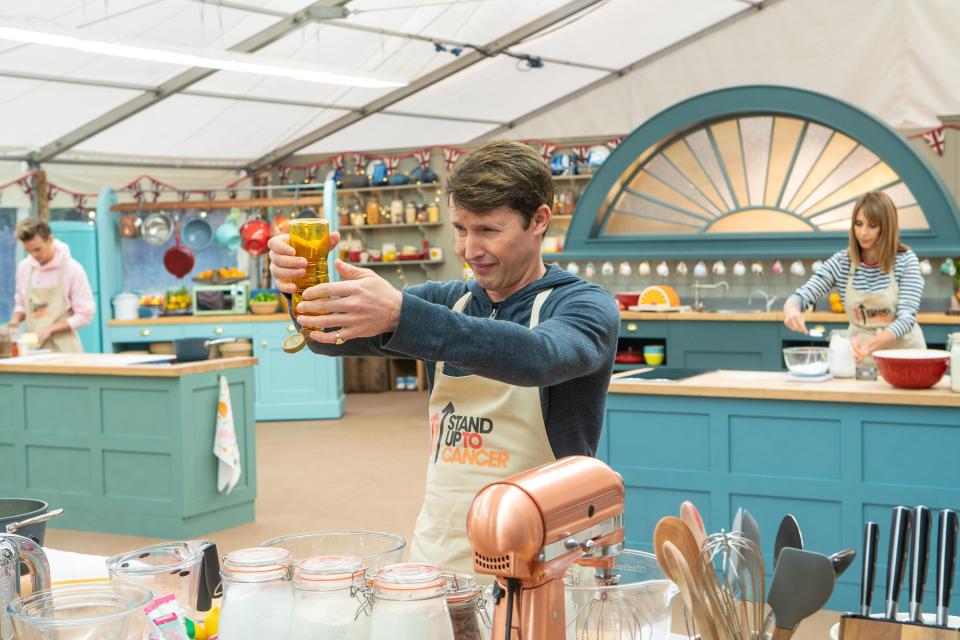 James Blunt was close competition on 'The Great Stand Up To Cancer Bake Off'.  (Mark Bourdillon/Channel 4)