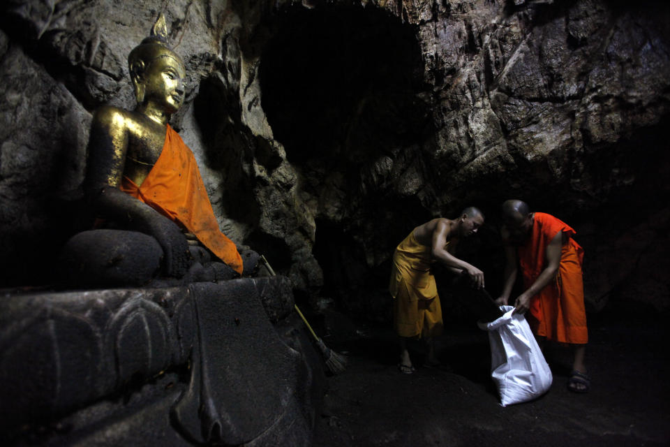 En Tailandia el guano se produce en las cuevas a través de los excrementos de murciélagos (Foto: Reuters/Sukree Sukplang)