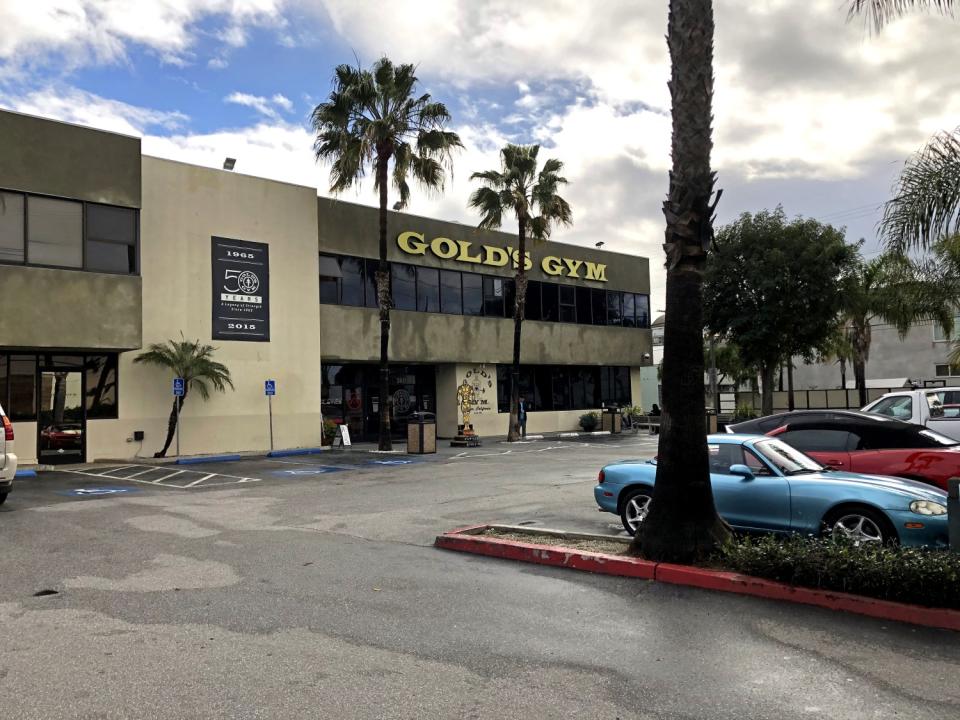 Gold's Gym on Hampton Drive in Venice closed, hoping to reopen in two weeks.