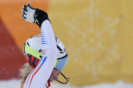 Alpine Skiing - Pyeongchang 2018 Winter Olympics - Women's Alpine Combined - Jeongseon Alpine Centre - Pyeongchang, South Korea - February 22, 2018 - Lindsey Vonn of the U.S. gestures during the Women's Slalom part of the Women's Alpine Combined. REUTERS/Toby Melville