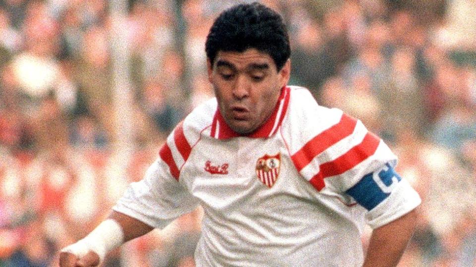 MAradona en Sevilla