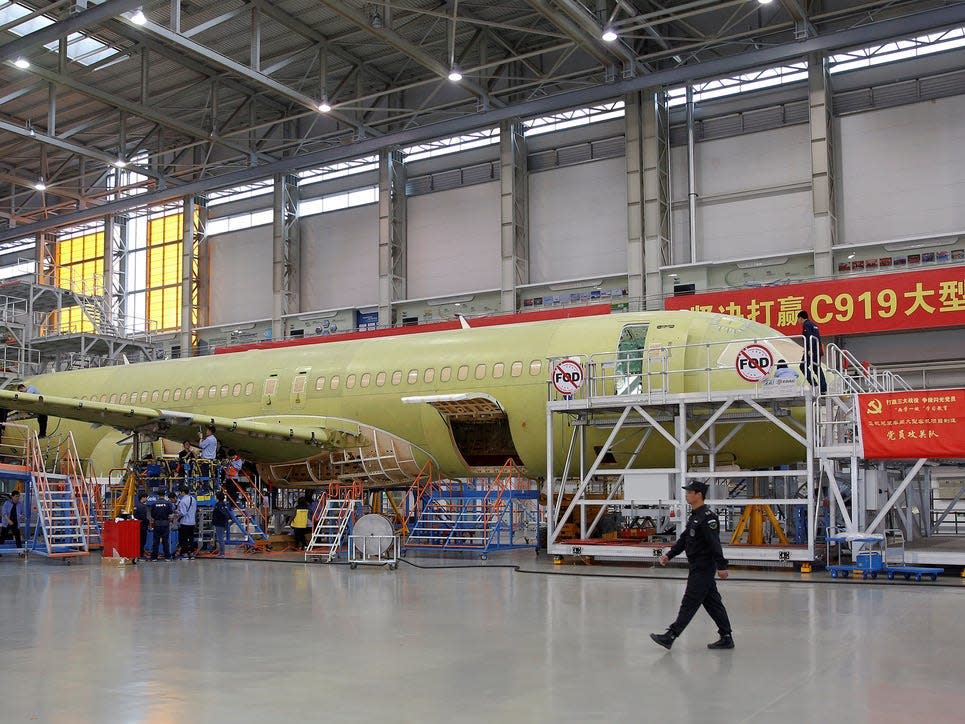 Production of the C919.