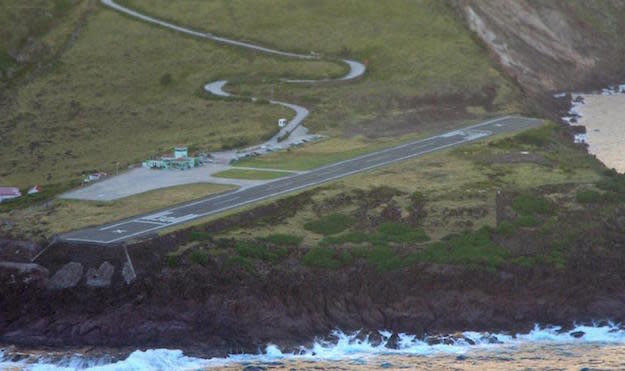 Juancho E. Yrausquin Airport