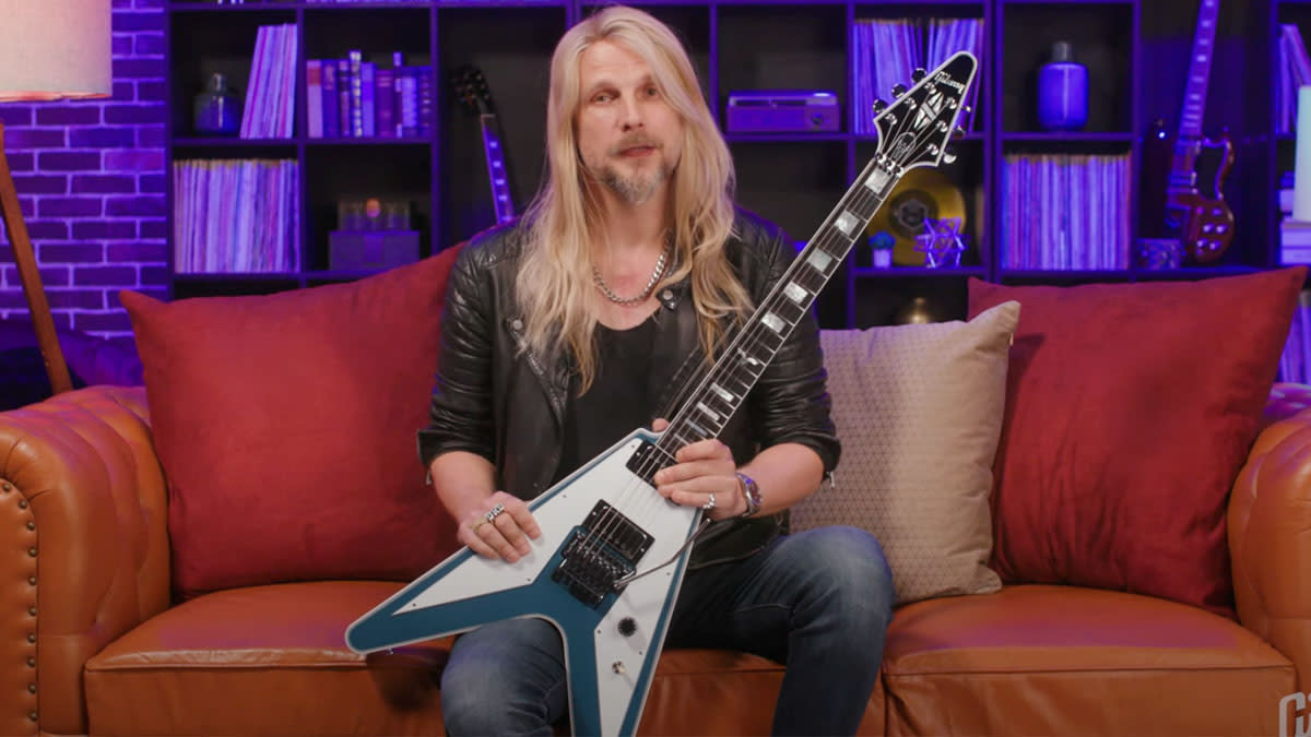  Gibson Custom Shop Richie Faulkner Flying V Custom 