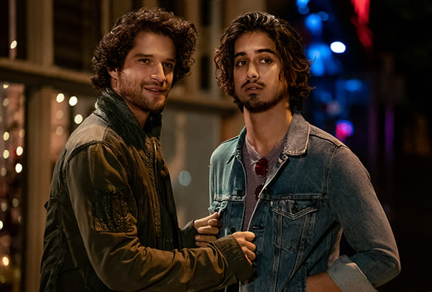 Now Apocalypse S Avan Jogia Knows His Sex Scenes With Tyler Posey Are Going To Be D To Death