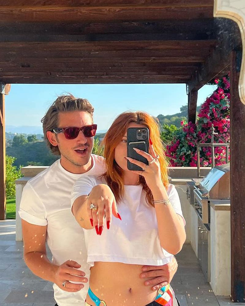 Bella Thorne y Mark Emms