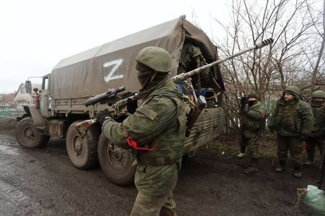 在烏克蘭戰場上準備出擊的俄軍。   圖 : 翻攝自陸媒第一軍情