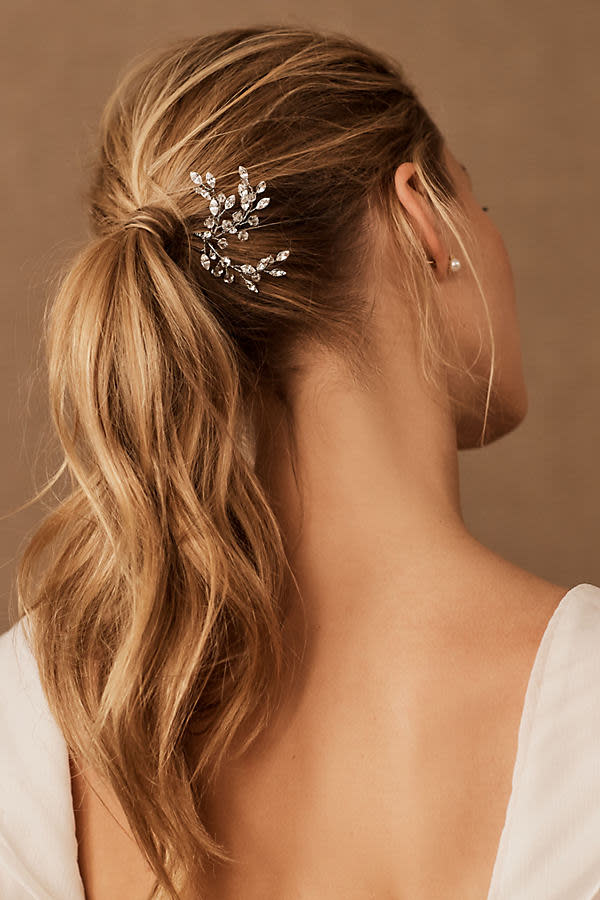 <p><a href="https://go.redirectingat.com?id=74968X1596630&url=https%3A%2F%2Fwww.anthropologie.com%2Fshop%2Fbhldn-twigs-honey-dennin-hair-pin&sref=https%3A%2F%2Fwww.goodhousekeeping.com%2Fhome%2Fg283%2Fbridal-shower-gifts%2F" rel="nofollow noopener" target="_blank" data-ylk="slk:Shop Now;elm:context_link;itc:0;sec:content-canvas" class="link ">Shop Now</a></p><p>Dennin Hair Pin</p><p>anthropologie.com</p><p>$45.00</p>