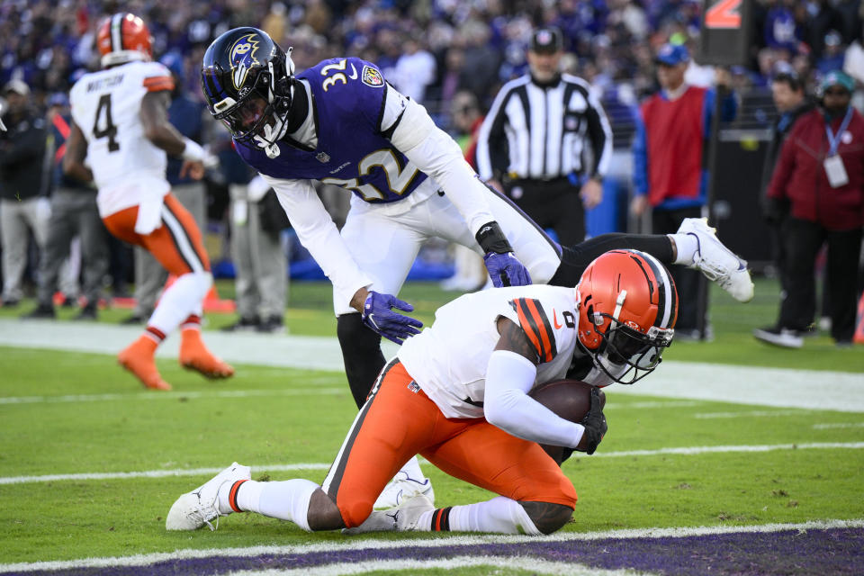 Cleveland Browns wide receiver Elijah Moore scores past Baltimore Ravens safety Marcus Williams during the second half on an NFL football game Sunday, Nov. 12, 2023, in Baltimore. (AP Photo/Nick Wass)