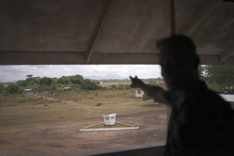 La aldea Annai, en el Esequibo, región de Guyana que Venezuela clama como propuia. (AP/Juan Pablo Arraez)