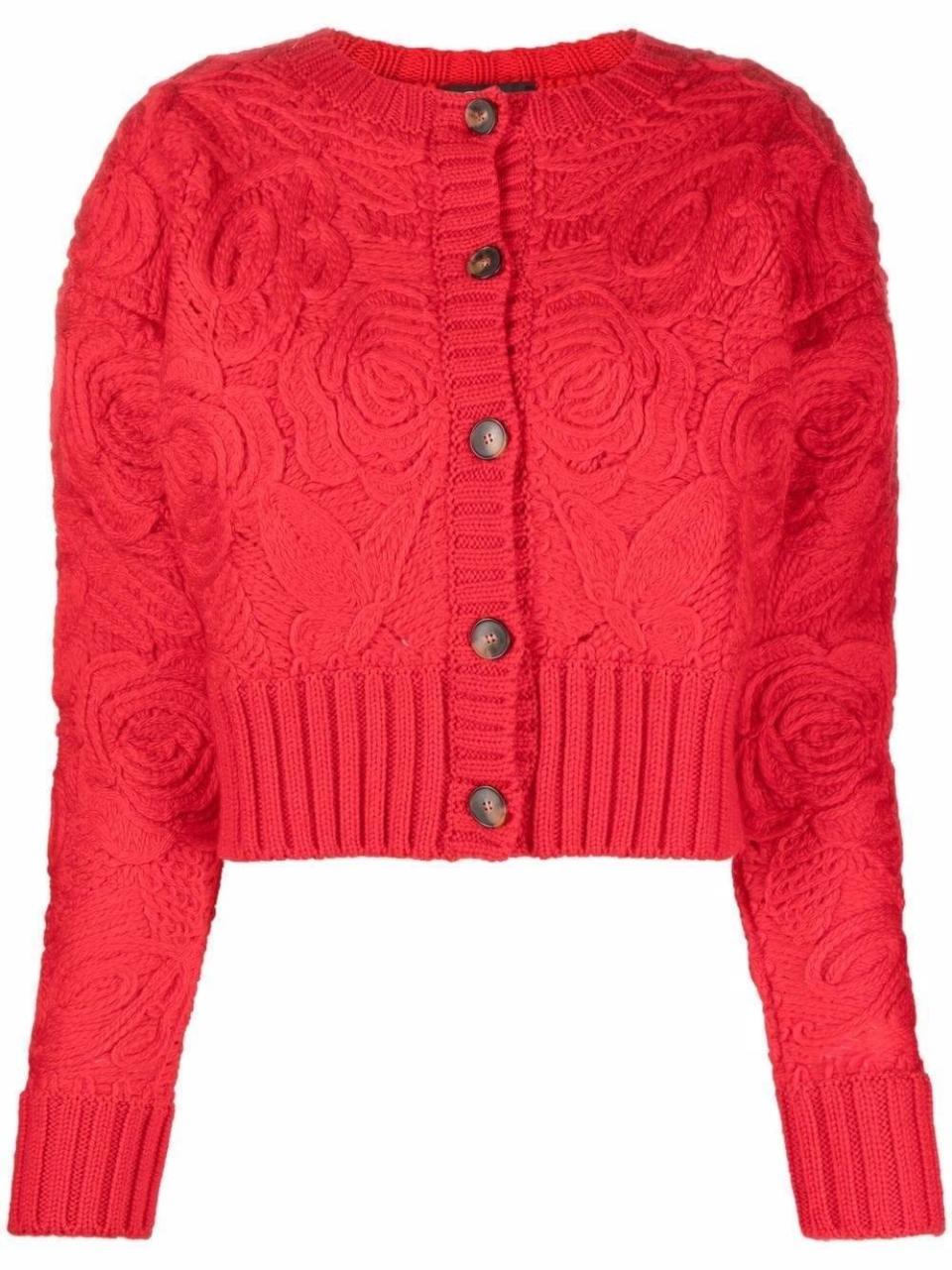 BLUMARINE紅色立體玫瑰針織外套。NT$70,800（藍鐘提供）