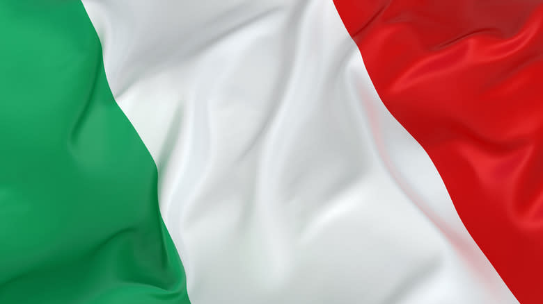 rippling italian flag