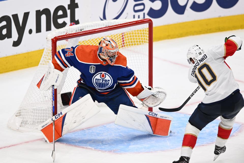 Game 3: Florida Panthers right wing Vladimir Tarasenko (10) scores against Edmonton Oilers goaltender Stuart Skinner (74) in the second period.