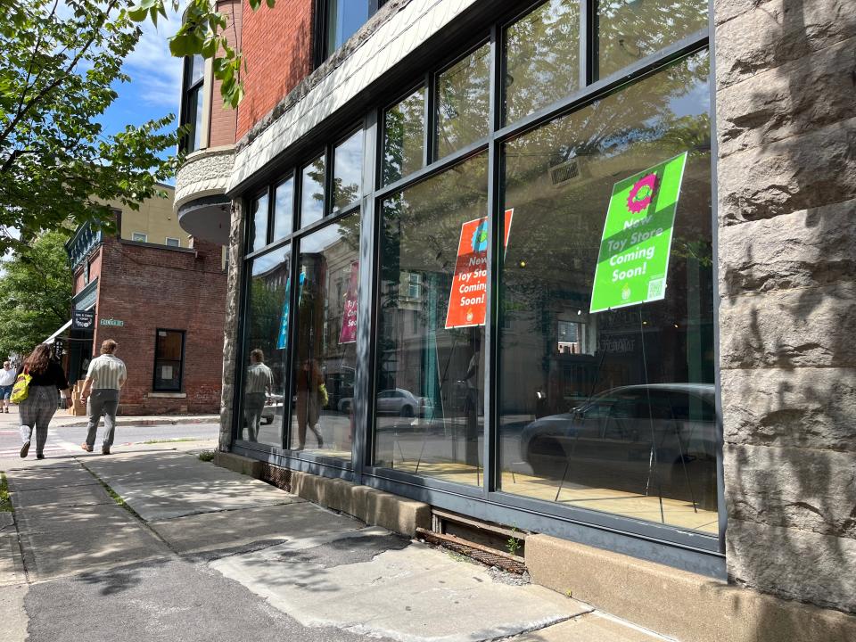 The Tinkering Turtle, a toy store co-owned by ECHO and Vermont Teddy Bear, is opening Sept. 23 next to Common Deer on College Street. The store will sell "imaginative toys" and will feature a Vermont Teddy Bear Design Studio where kids can design their own bear.