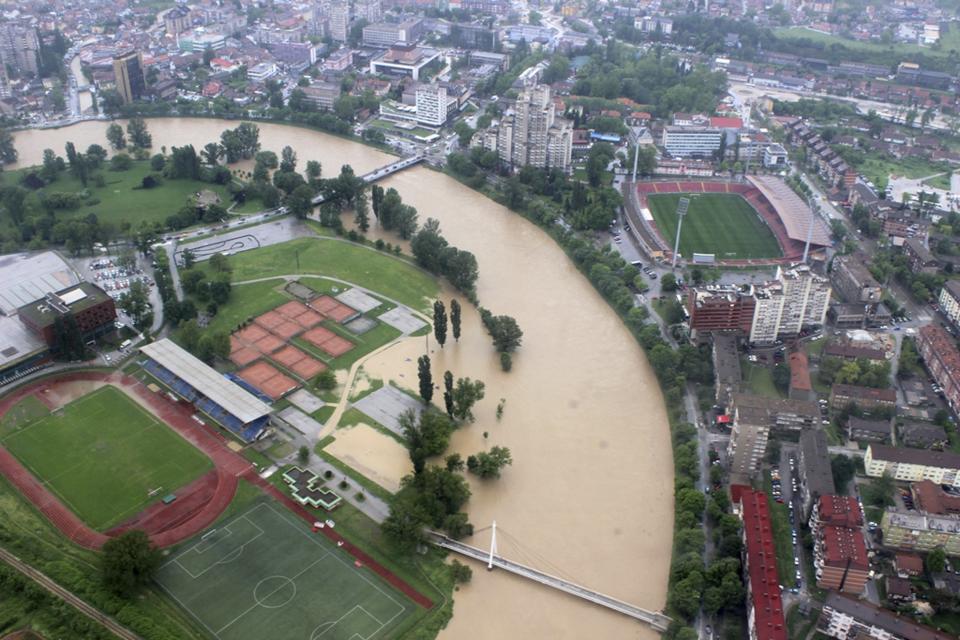 An aerial view of the flooded city of Zenica is seen in this handout photograph released by the Armed Forces of Bosnia and Herzegovina on May 15, 2014. (EUTERS/Armed Forces of Bosnia and Herzegovina)