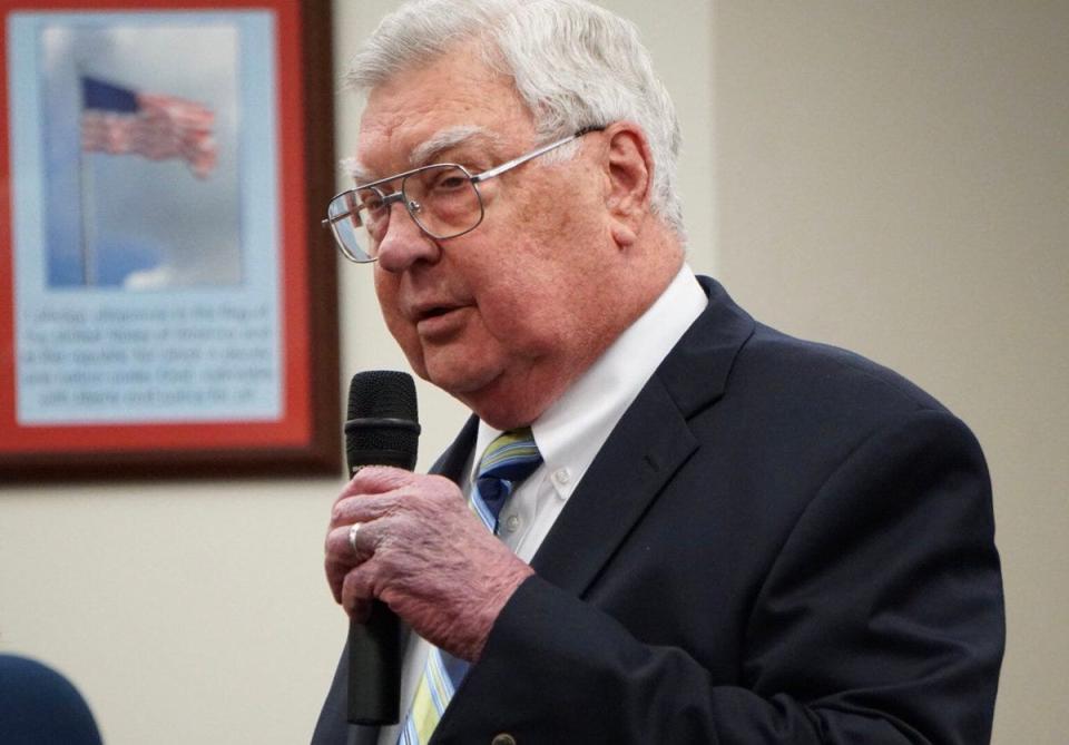 Loyd Neal, then the Nueces County judge, addresses those gathered at his last Commissioners Court meeting on Dec. 12, 2018.