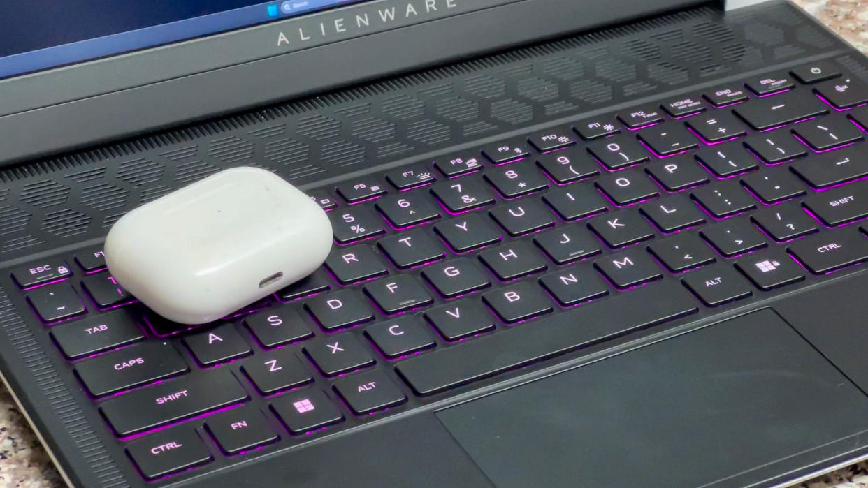  How to connect your AirPods to a laptop. 