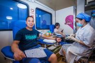 <p>Citizens donate blood after Jiuzhaigou 7.0-magnitude earthquake on Aug. 9, 2017 in Chengdu, Sichuan Province of China. (Photo: VCG via Getty Images) </p>