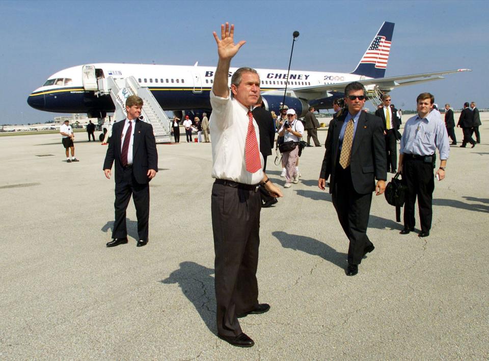 George W. Bush campaign plane