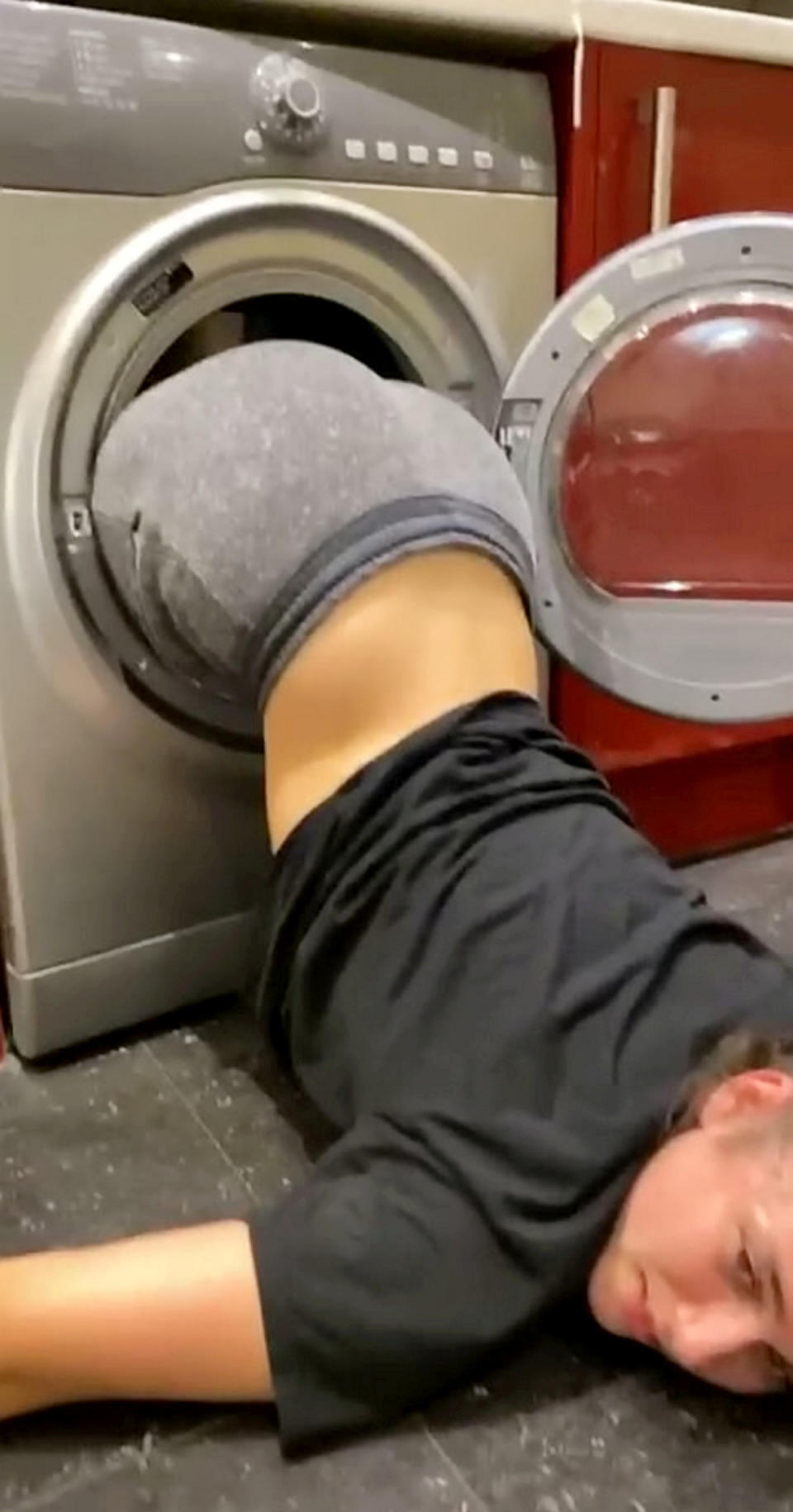 This hilarious video shows the moment a student was rescued by firefighters - after she got stuck inside her TUMBLE DRYER. Rosie Cole, 21, had a few glasses to drink with her housemates when she was dared to get inside the dryer in their shared accommodation. She’d been enjoying a couple bottles of Zinfandel wine and honey tequila when their evening took a sudden turn. The drunken student thought there was “no chance” she’d fit, but after wiggling her way in she was suddenly stuck inside the dryer. Emergency services were called to the bizarre and hilarious scene at roughly 11pm as Rosie said they “save cats from trees” so maybe they would “save students from tumble dryers”.