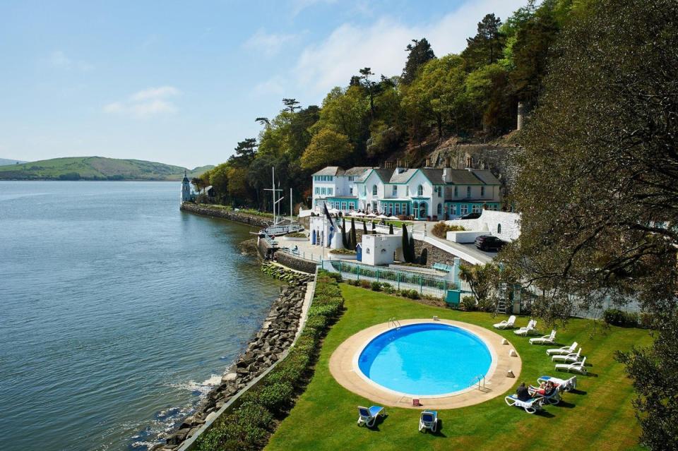 Hotel Portmeirion: Brave the outdoor pool at Hotel Portmeirion (Hotel Portmeirion)