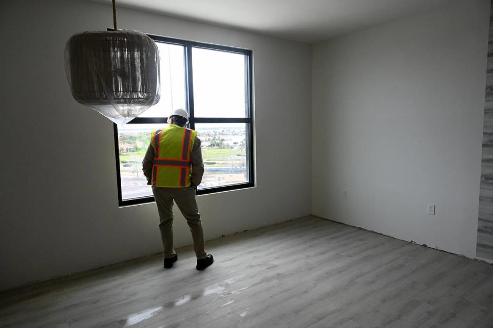The transformation from gateway to destination point is getting closer as the Marriott Palmetto Resort and Spa nears completion and the expansion and renovation of the Bradenton Area Convention Center begins. A reporter on the media tour checks out the view from a room in the resort.