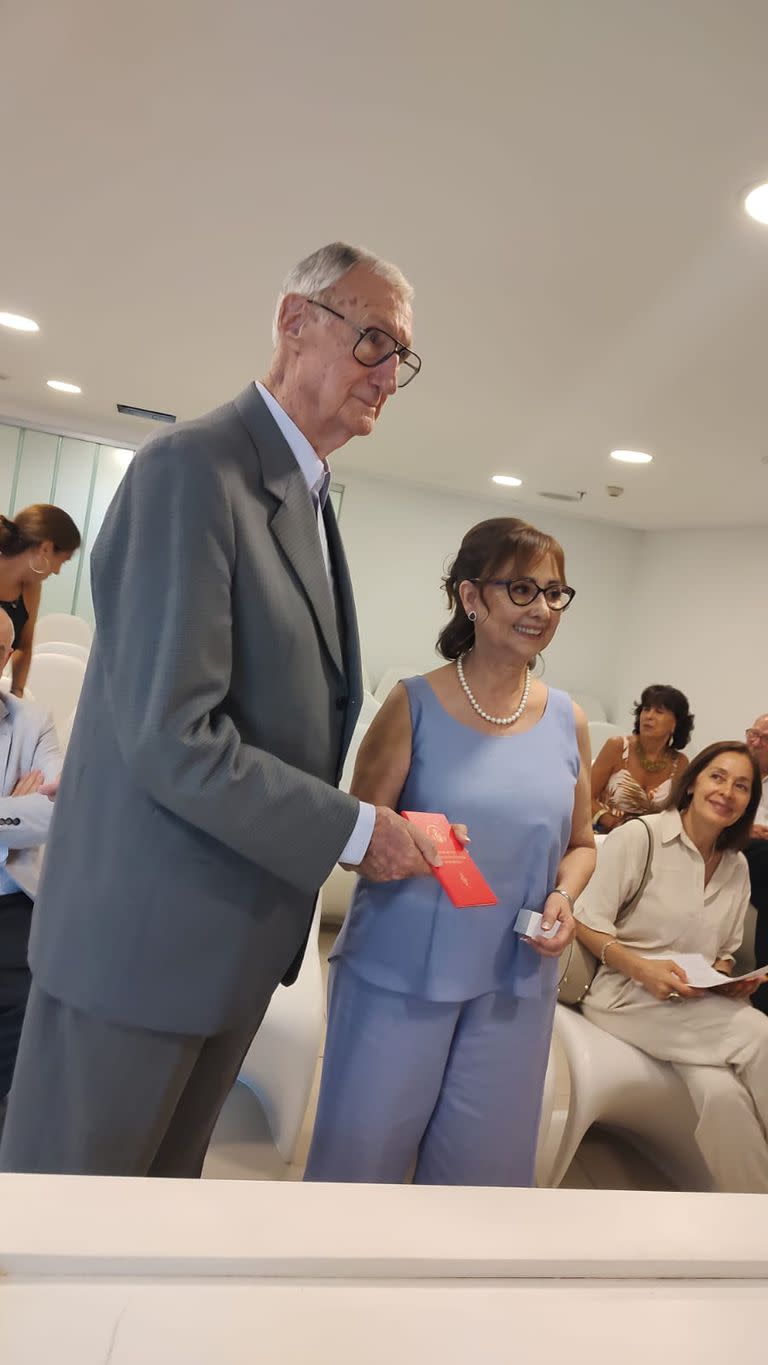 Martín Balza, exjefe del Ejército argentino, se casó otra vez, a los 88 años