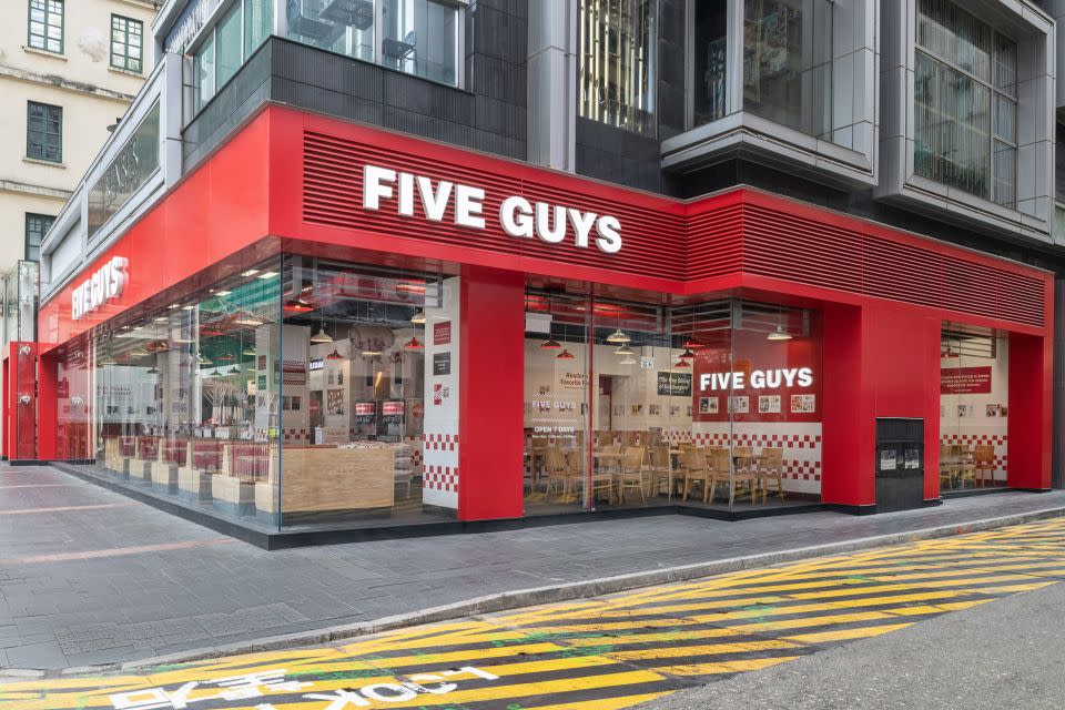 上班厭世，不如快閃香港！美國最佳Five Guys漢堡、海景咖啡、最潮消防局，十大話題店家、文創景點讓你滿血復活