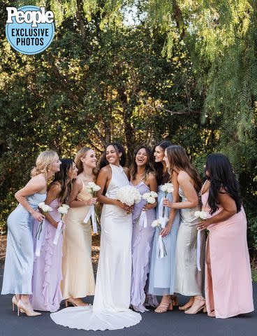 <p>Stephanie Lynn</p> Teddi Wright with her bridal party