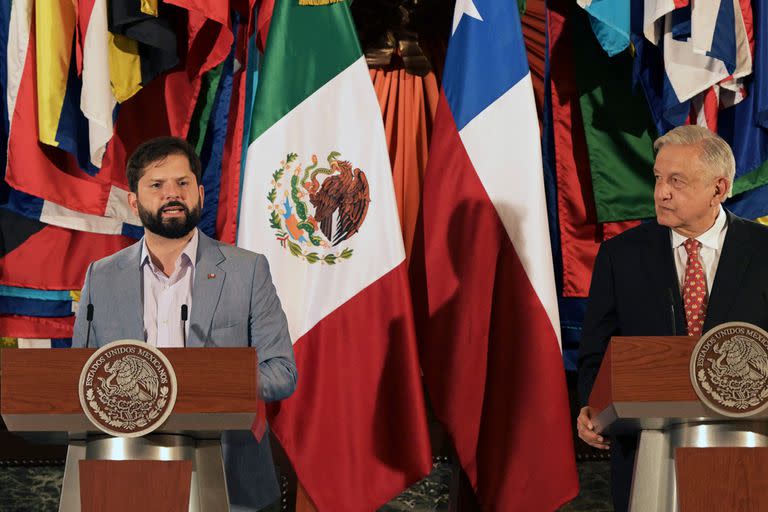 AMLO y Boric durante la conferencia de prensa