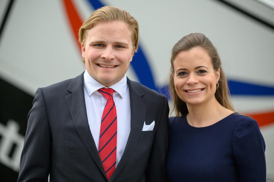 Die Geschwister Wolfgang junior und Bonita Grupp. - Copyright: picture alliance/dpa | Sebastian Gollnow