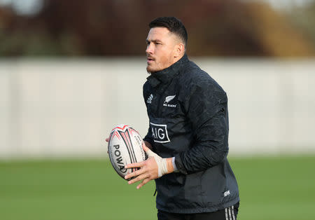 FILE PHOTO: Rugby Union - New Zealand Training - The Lensbury, Teddington, Britain - November 8, 2018 New Zealand's Sonny Bill Williams during training Action Images via Reuters/Peter Cziborra/File Photo