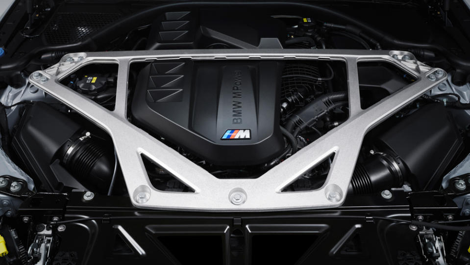 The 2023 BMW M4 CSL's 3.0-liter, twin-turbo inline-six engine.
