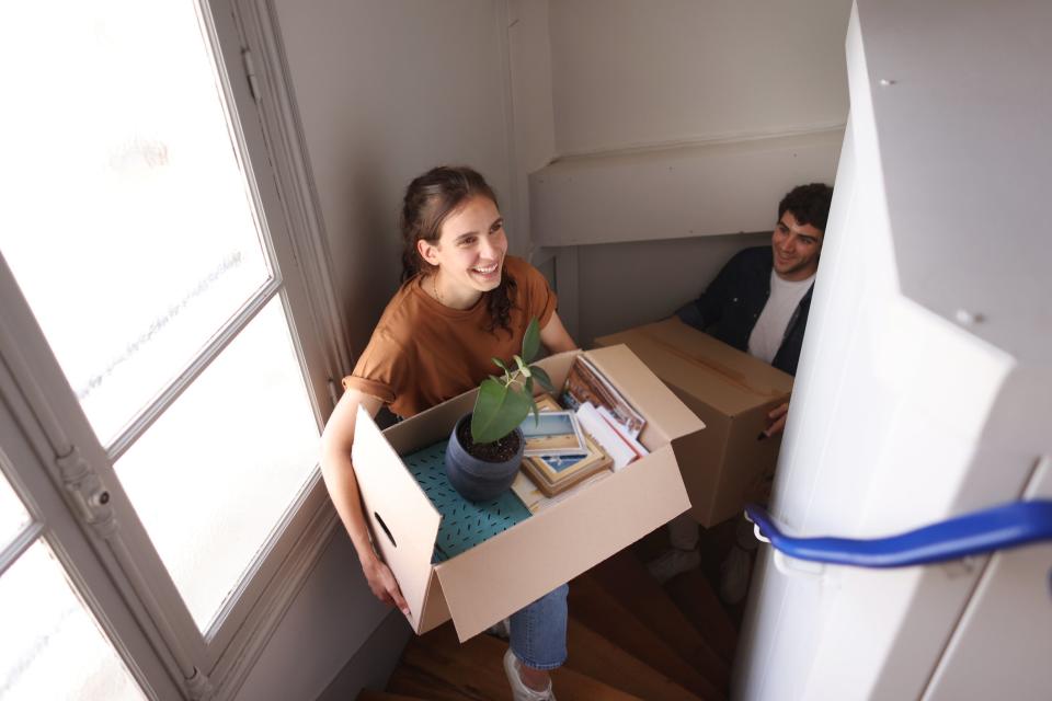 Von Kleinkram bis ganze Einrichtung: Unternehmen und Startups vermieten alles, was ihr für eine neue Wohnung oder ein neues Büro braucht - Copyright: Getty Images / Catherine Delahaye