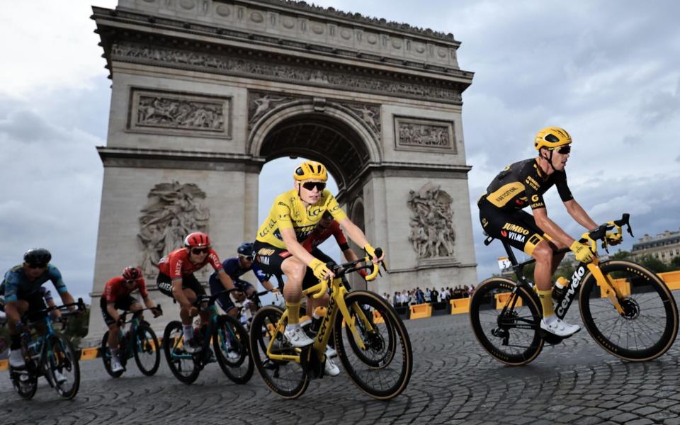 Tour de France, stage 21 live: Latest updates from final day with Vingegaard poised to win