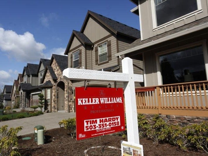 Homes are seen for sale in the northwest area of Portland, Oregon March 20, 2014.  REUTERS/Steve Dipaola